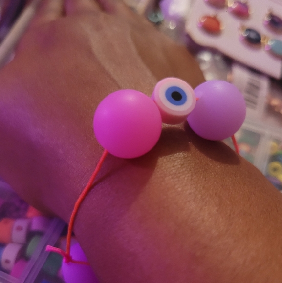 Adjustable Colorful Rubber Beaded Handmade Eye Charm Bracelet - Picture 1 of 7